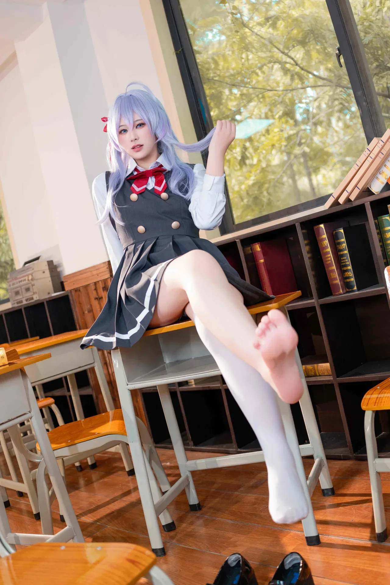 Sự vắng mặt của 鲨鲨 – 肻座の艾萉萉学 - 50
