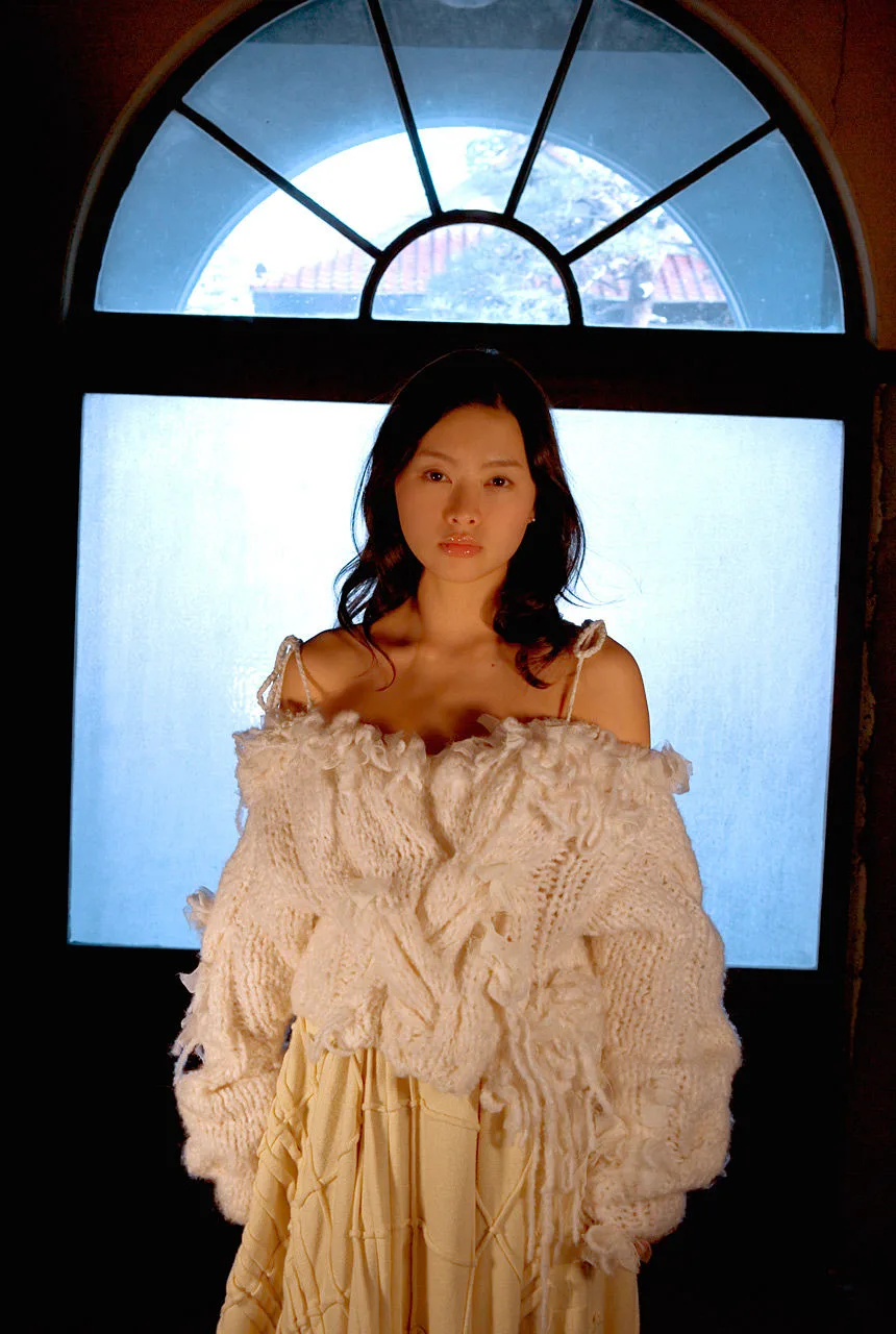[Image.tv] Album ảnh Sayaka Yoshino "Saya" - 12