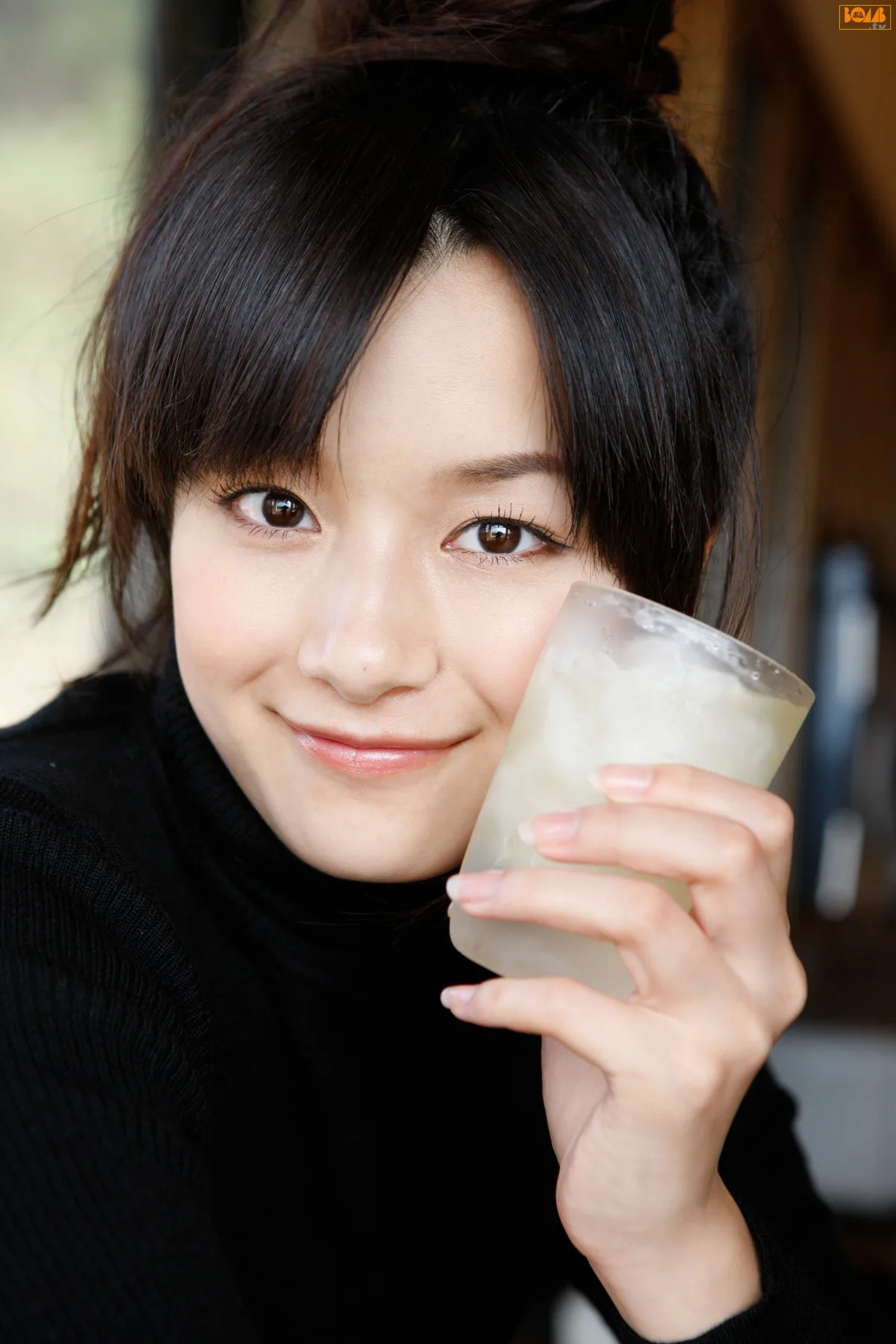 Bom.TVHitomi Miyake, tháng 7 năm 2010 - 7
